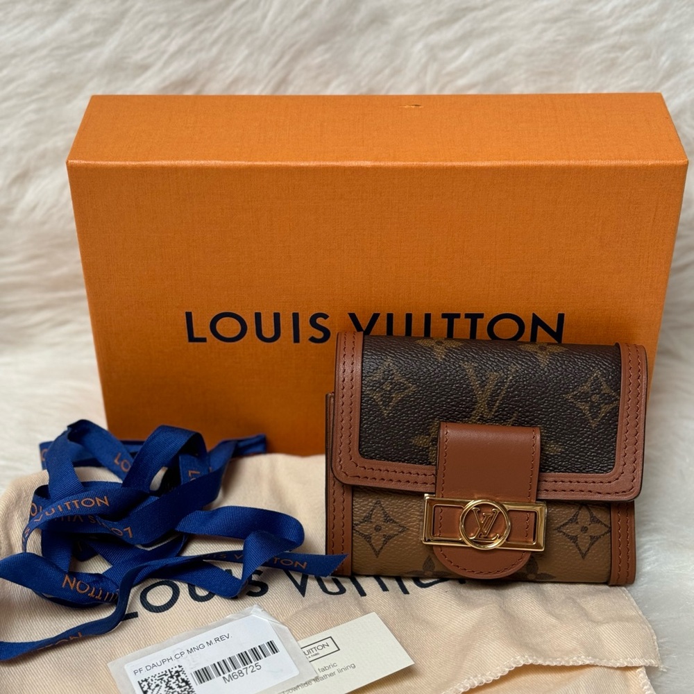 Dauphine Compact Wallet
